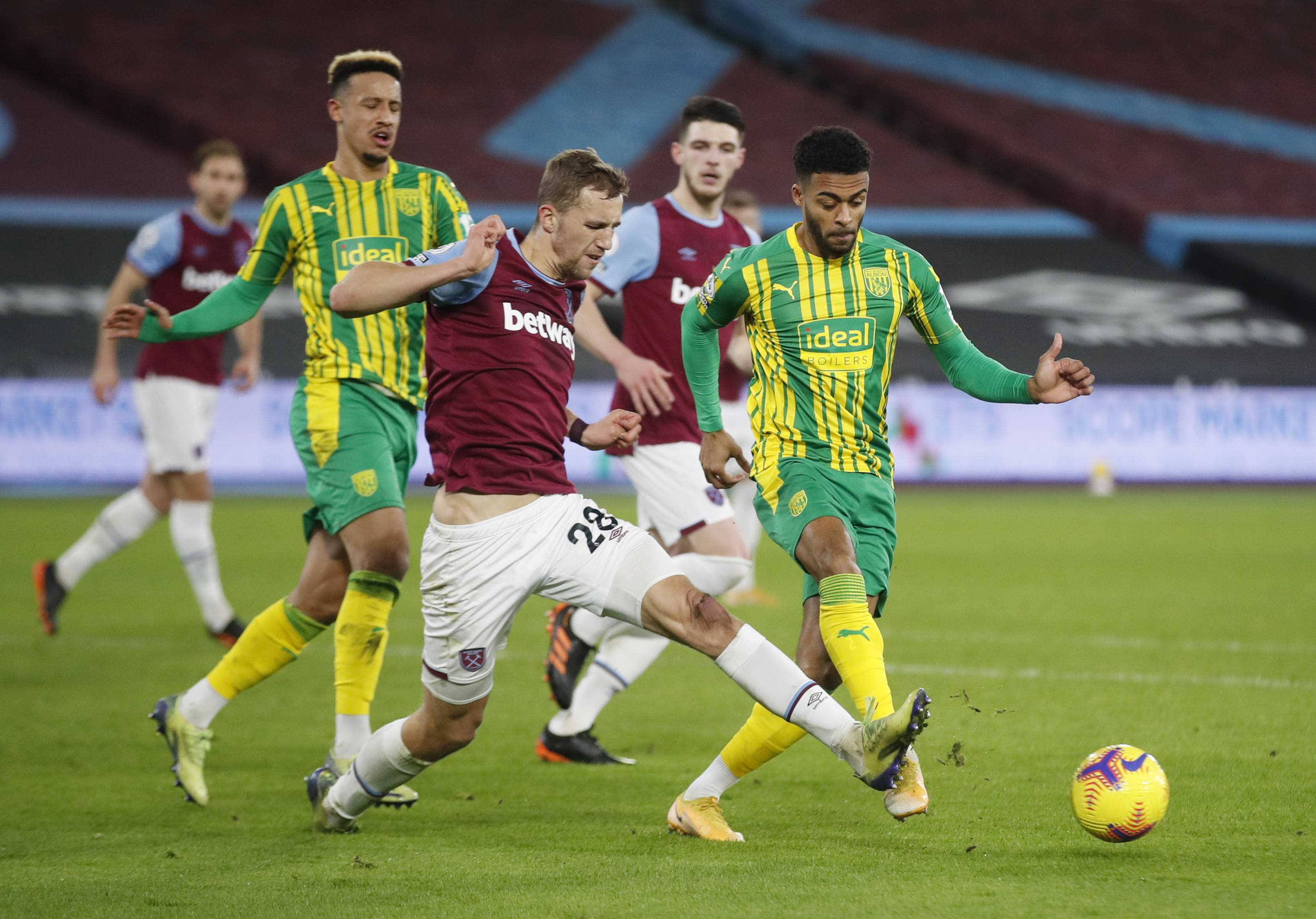 放寬禁區限 放寬禁區限